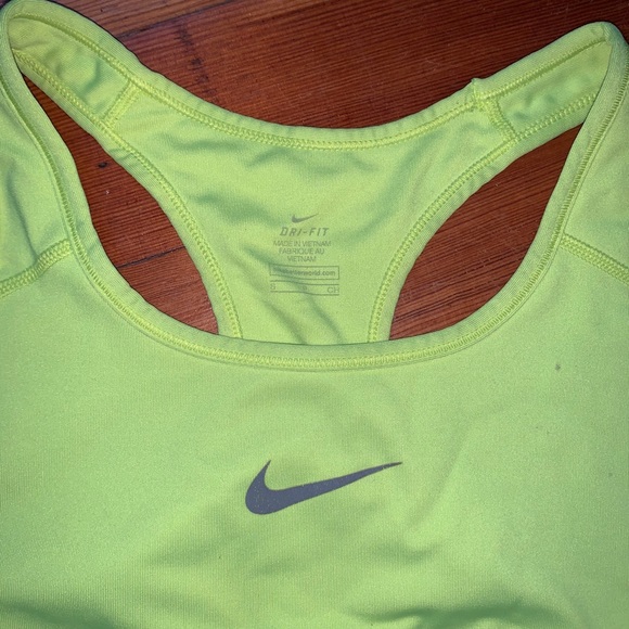 Nike sports bra - Picture 3 of 3